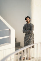 SHAKHA KURTA